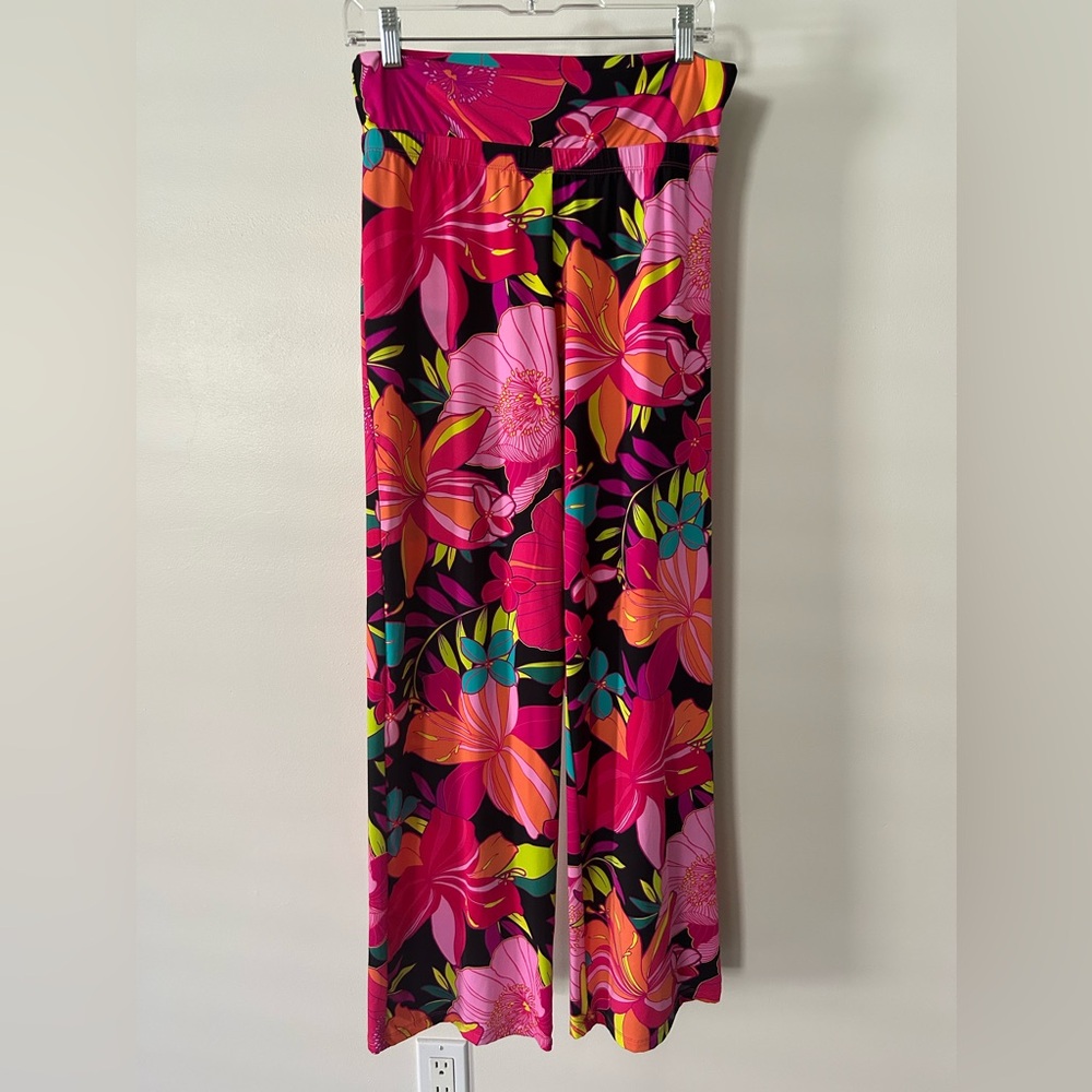 Trina Turk Cover Up Pants. New without tag